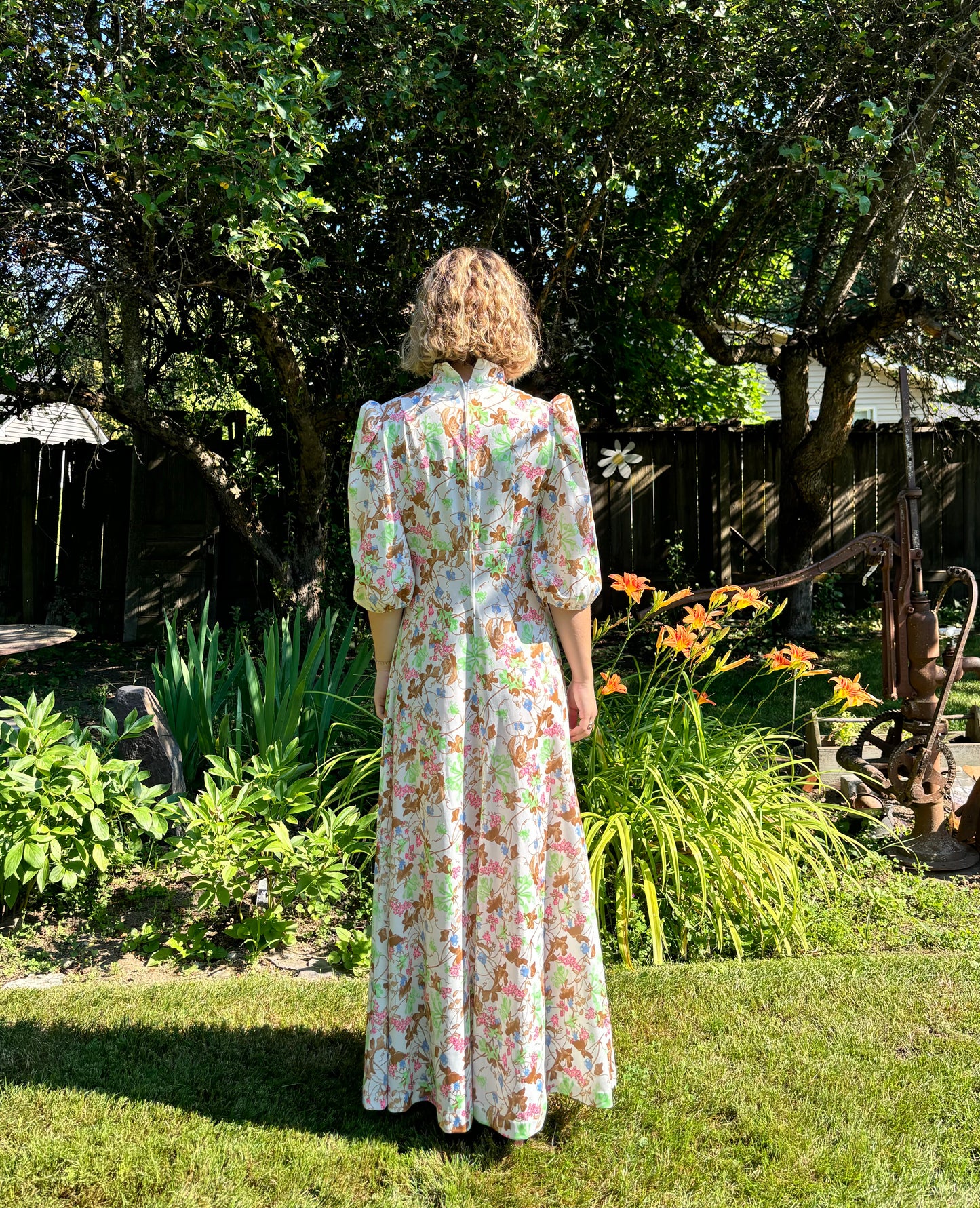 70’s Vintage Vibrant Floral Garden Dress