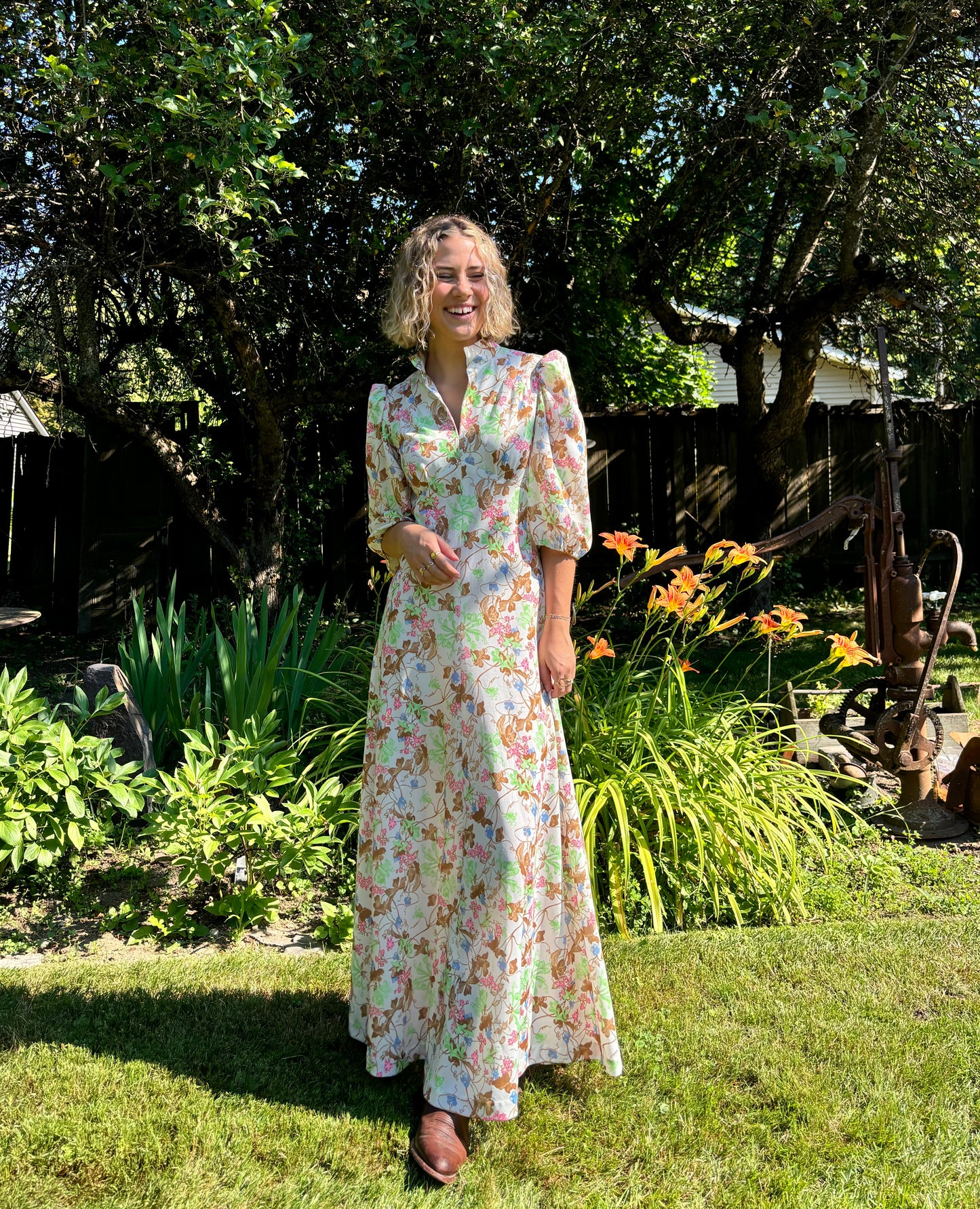 70’s Vintage Vibrant Floral Garden Dress