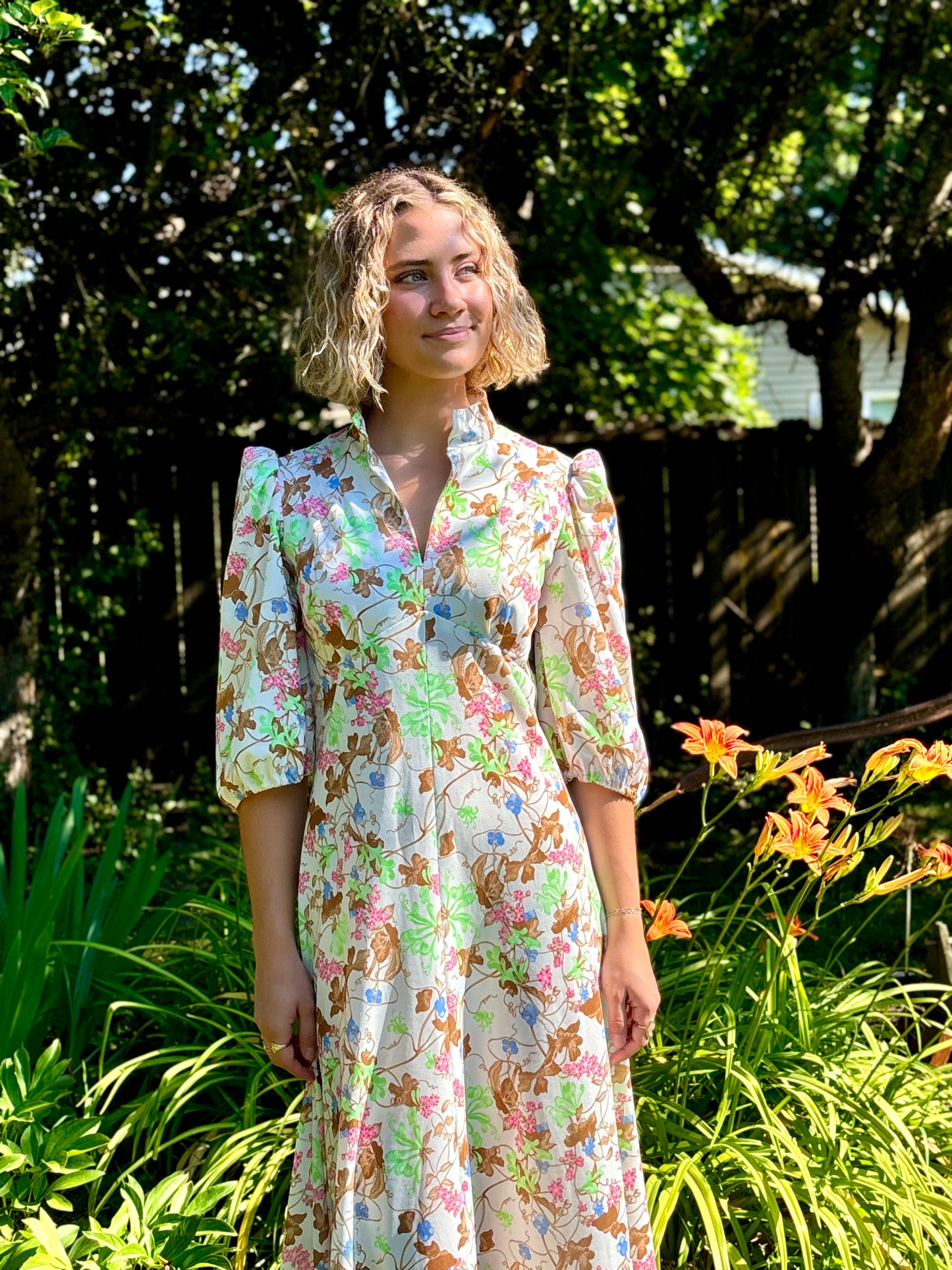 70’s Vintage Vibrant Floral Garden Dress