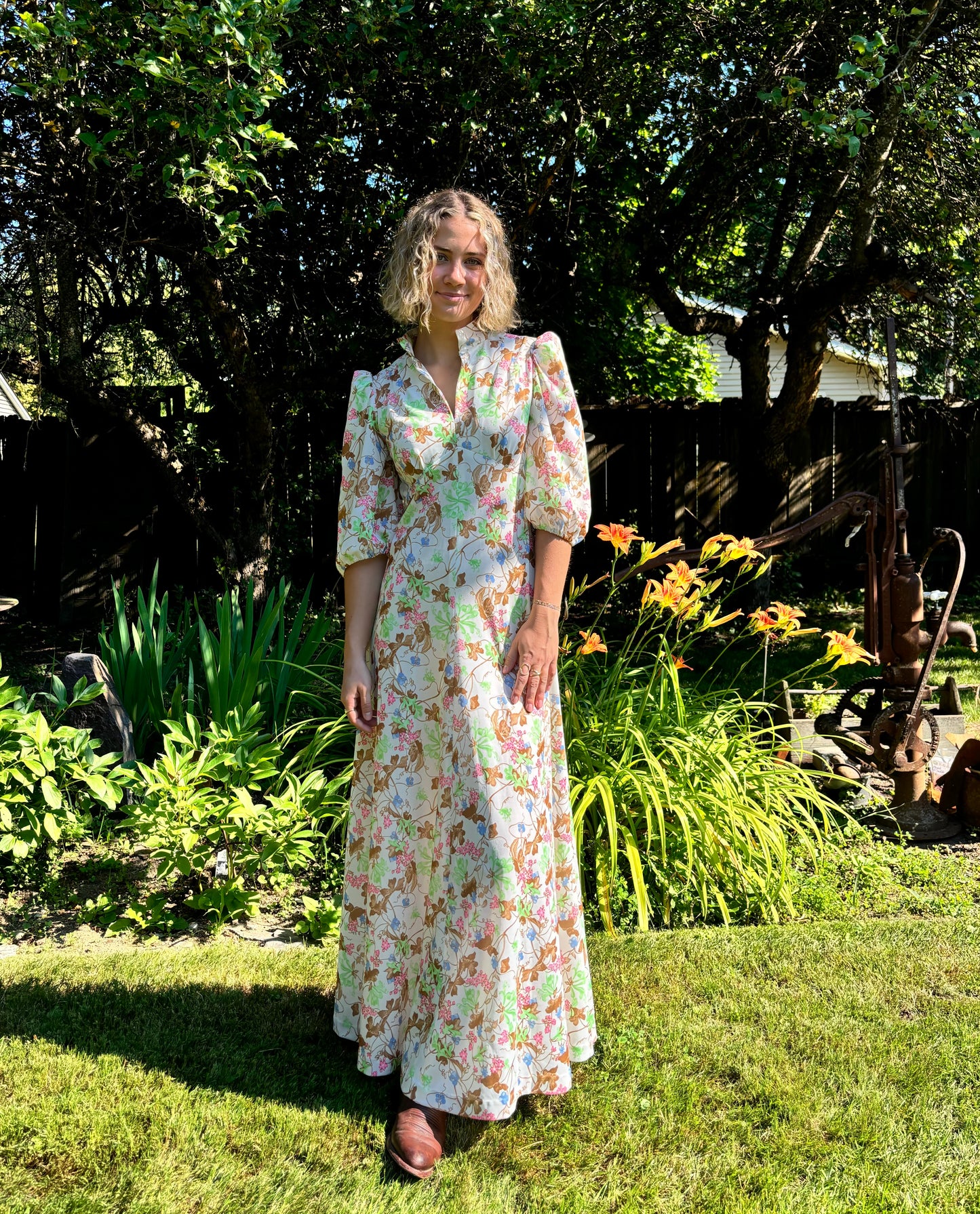 70’s Vintage Vibrant Floral Garden Dress